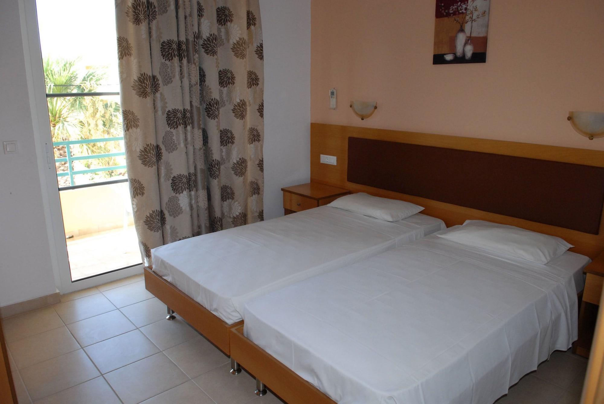 Barbie Hotel Apartments Ialysos  Bagian luar foto