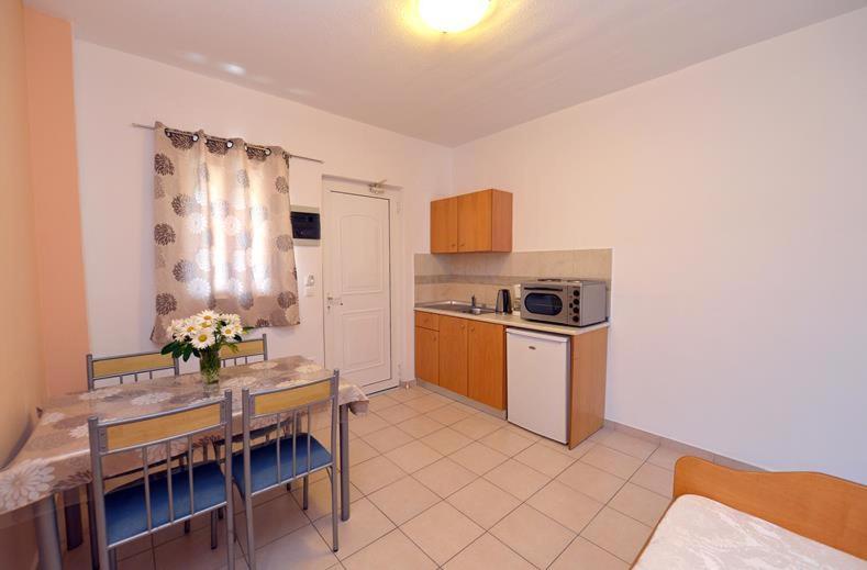 Barbie Hotel Apartments Ialysos  Bagian luar foto