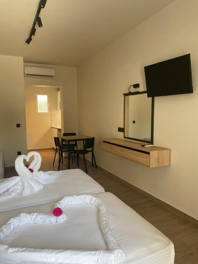 Barbie Hotel Apartments Ialysos  Bagian luar foto