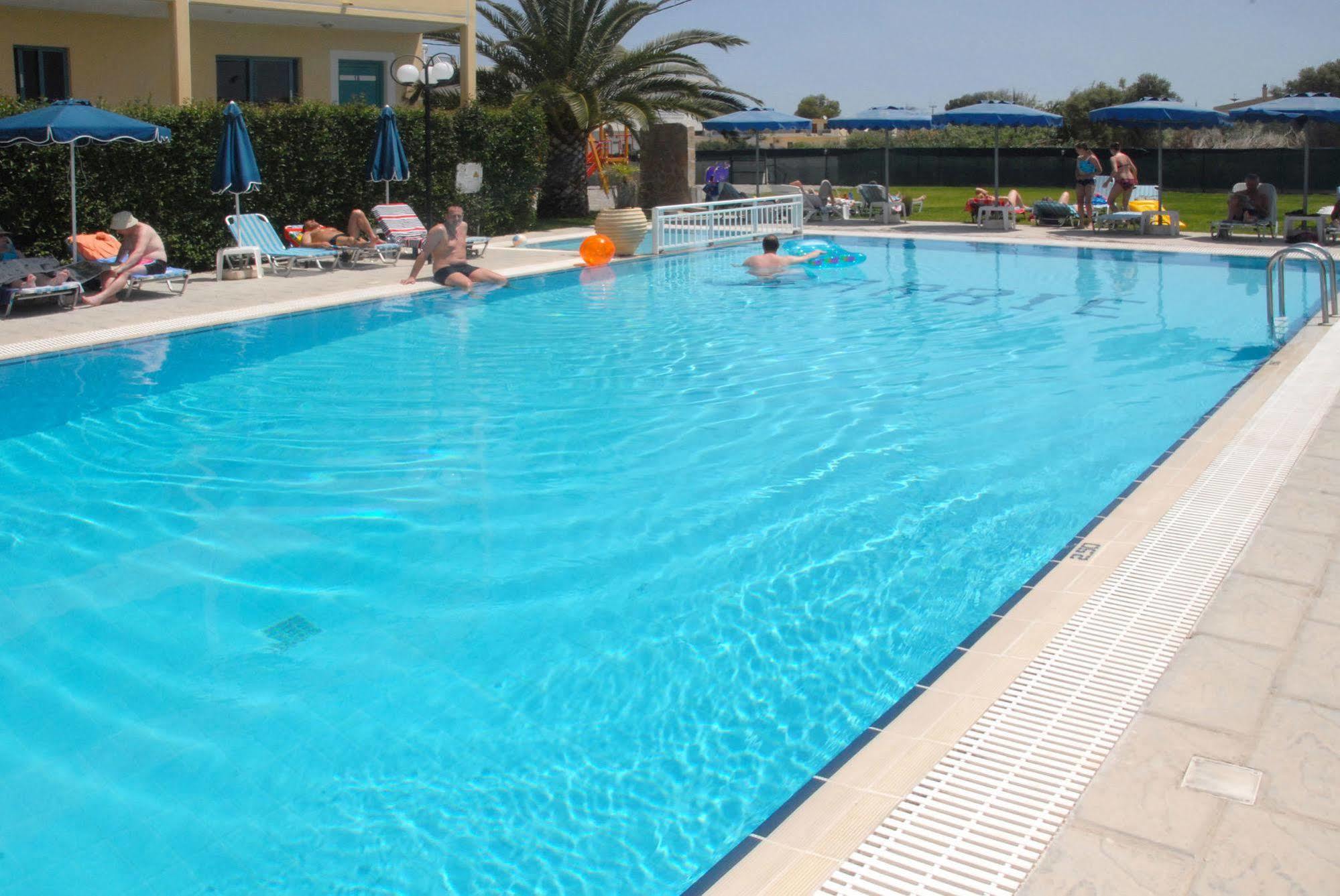 Barbie Hotel Apartments Ialysos  Bagian luar foto
